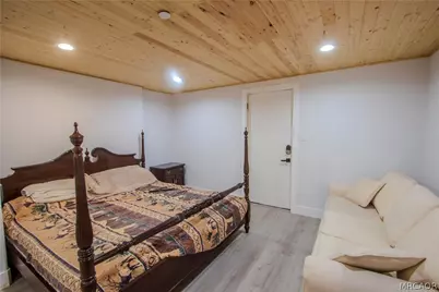 253 Imperial Avenue, Sugarloaf, CA 92386 - Photo 35