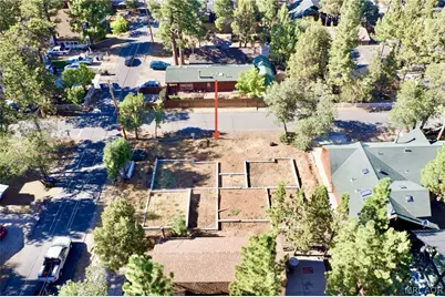 211 Wabash Lane, Sugarloaf, CA 92386 - Photo 9