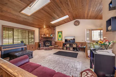 417 E Mountain View Boulevard, Big Bear City, CA 92314 - Photo 9