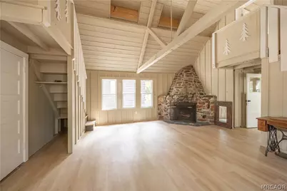 512 W Rainbow Boulevard, Big Bear City, CA 92314 - Photo 11