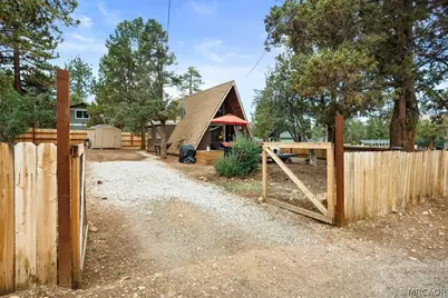 108 Pine Lane, Sugarloaf, CA 92386 - Photo 15
