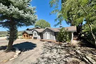 957 Club View Dr, Big Bear Lake, CA 92315 - Photo 3