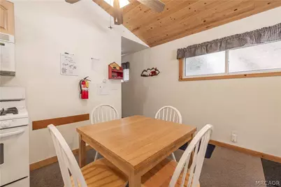 42679 La Placida Avenue, Big Bear Lake, CA 92315 - Photo 9