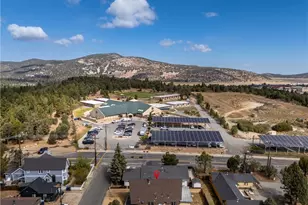 115 Sunset Ln, Sugarloaf, CA 92386 - Photo 11
