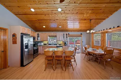 473 Villa Grove Avenue, Big Bear City, CA 92314 - Photo 13