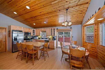 473 Villa Grove Avenue, Big Bear City, CA 92314 - Photo 15