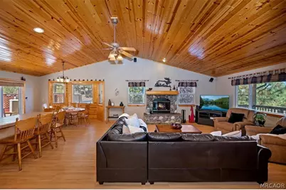 473 Villa Grove Avenue, Big Bear City, CA 92314 - Photo 9