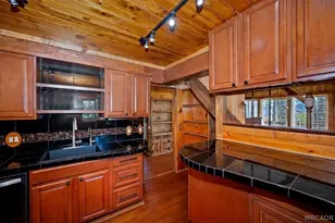 1137 Ridge Rd, Fawnskin, CA 92333 - Photo 11