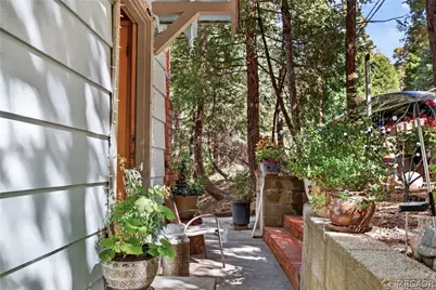 208 Heliotrope Drive, Lake Arrowhead, CA 92352 - Photo 35