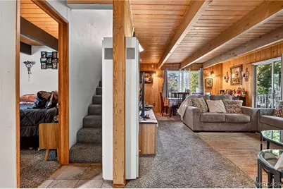 208 Heliotrope Drive, Lake Arrowhead, CA 92352 - Photo 15