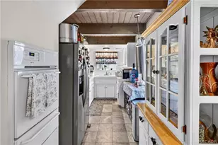 208 Heliotrope Dr, Lake Arrowhead, CA 92352 - Photo 13