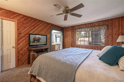 1009 White Mountain, Big Bear City, CA 93214 - Photo 11