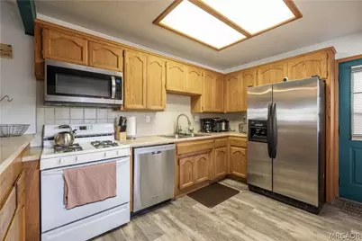 1009 White Mountain, Big Bear City, CA 93214 - Photo 7