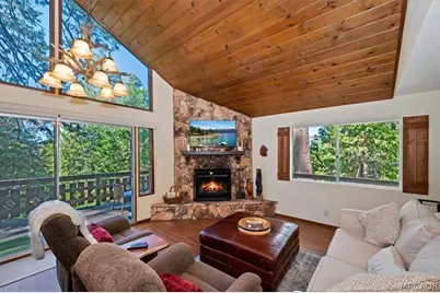 28974 Potomac Drive, Lake Arrowhead, CA 92352 - Photo 3
