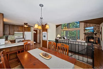 28974 Potomac Drive, Lake Arrowhead, CA 92352 - Photo 11