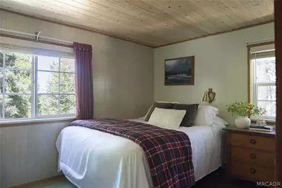 225 Fairview Drive, Lake Arrowhead, CA 92352 - Photo 11