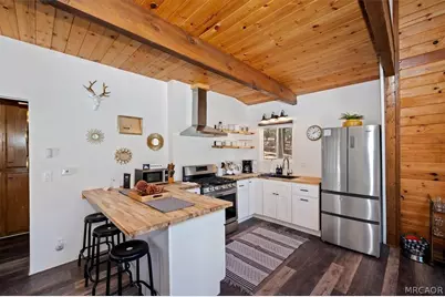 777 Iris Drive, Big Bear Lake, CA 92315 - Photo 17