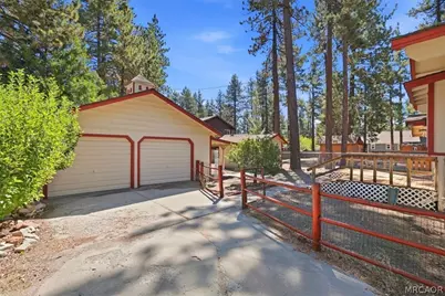 1016 Anita Avenue, Big Bear City, CA 92314 - Photo 29
