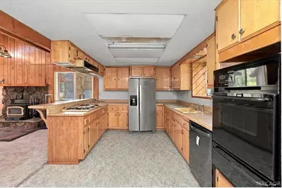 1016 Anita Avenue, Big Bear City, CA 92314 - Photo 17