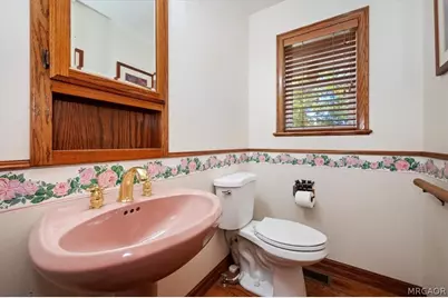 393 Brentwood Drive, Lake Arrowhead, CA 92352 - Photo 15