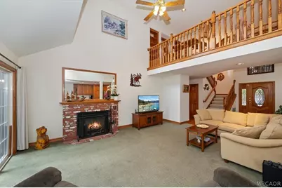 393 Brentwood Drive, Lake Arrowhead, CA 92352 - Photo 9