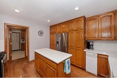 393 Brentwood Drive, Lake Arrowhead, CA 92352 - Photo 13