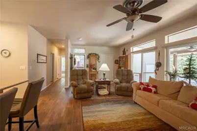 775 Riverside Avenue, Sugarloaf, CA 92386 - Photo 9