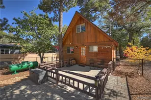 698 Highland Ln, Sugarloaf, CA 92386 - Photo 5