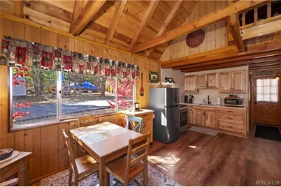 698 Highland Lane, Sugarloaf, CA 92386 - Photo 13