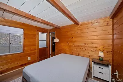 43051 Monterey Street, Big Bear Lake, CA 92315 - Photo 17