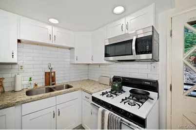 43051 Monterey Street, Big Bear Lake, CA 92315 - Photo 13