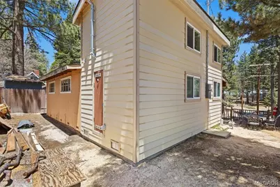 582 Beechnut Drive, Green Valley Lake, CA 92341 - Photo 25