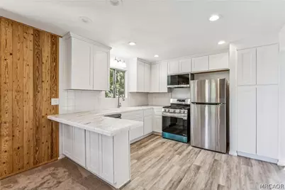 560 Rose Lane, Lake Arrowhead, CA 92391 - Photo 9