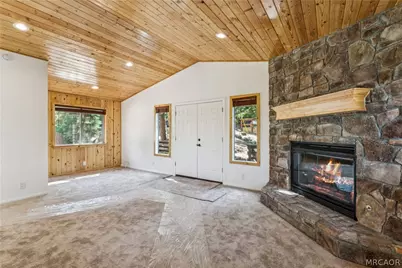 560 Rose Lane, Lake Arrowhead, CA 92391 - Photo 7