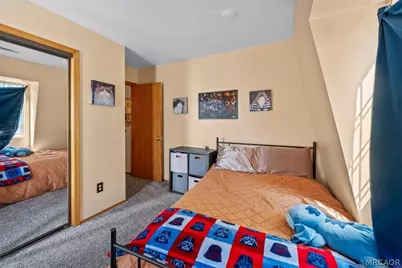 367 W Meadow Lane, Big Bear City, CA 92314 - Photo 17