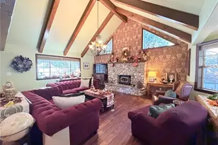 934 Teakwood Dr, Lake Arrowhead, CA 92352 - Photo 9