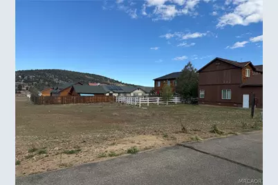 1641 Malabar Way, Big Bear City, CA 92314 - Photo 3
