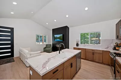 40166 Esterly, Big Bear Lake, CA 92315 - Photo 7