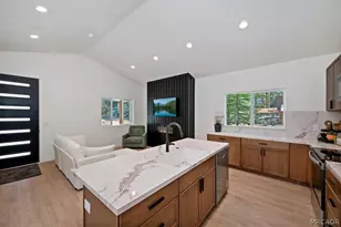 40166 Esterly, Big Bear Lake, CA 92315 - Photo 7