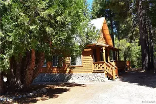 33758 Meadow Ln, Green Valley Lake, CA 92341 - Photo 11