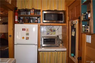 33758 Meadow Ln, Green Valley Lake, CA 92341 - Photo 13