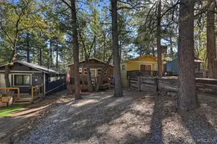 813 Maple Ln, Sugarloaf, CA 92386 - Photo 29
