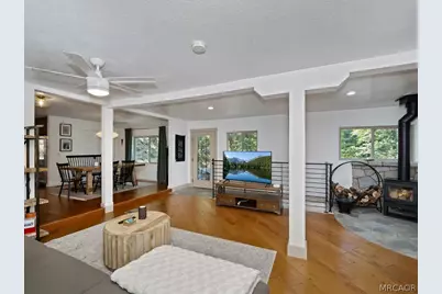 26151 Lake Forest Drive, Twin Peaks, CA 92391 - Photo 5