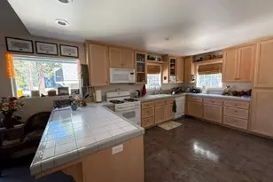 647 Lone Pine Ln, Green Valley Lake, CA 92341 - Photo 5