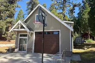 647 Lone Pine Ln, Green Valley Lake, CA 92341 - Photo 15
