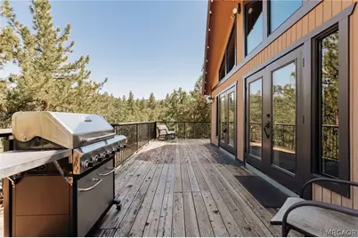 750 Villa Grove Avenue, Big Bear City, CA 92314 - Photo 15