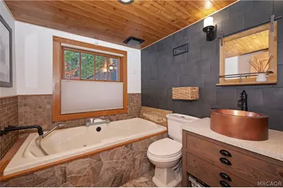 540 Rose Quartz Drive, Lake Arrowhead, CA 92352 - Photo 37