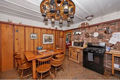 1062 Fawnskin Drive, Fawnskin, CA 92333 - Photo 11