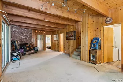 582 Grass Valley Court, Lake Arrowhead, CA 92352 - Photo 17