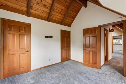 27157 Peninsula Drive, Lake Arrowhead, CA 92352 - Photo 25